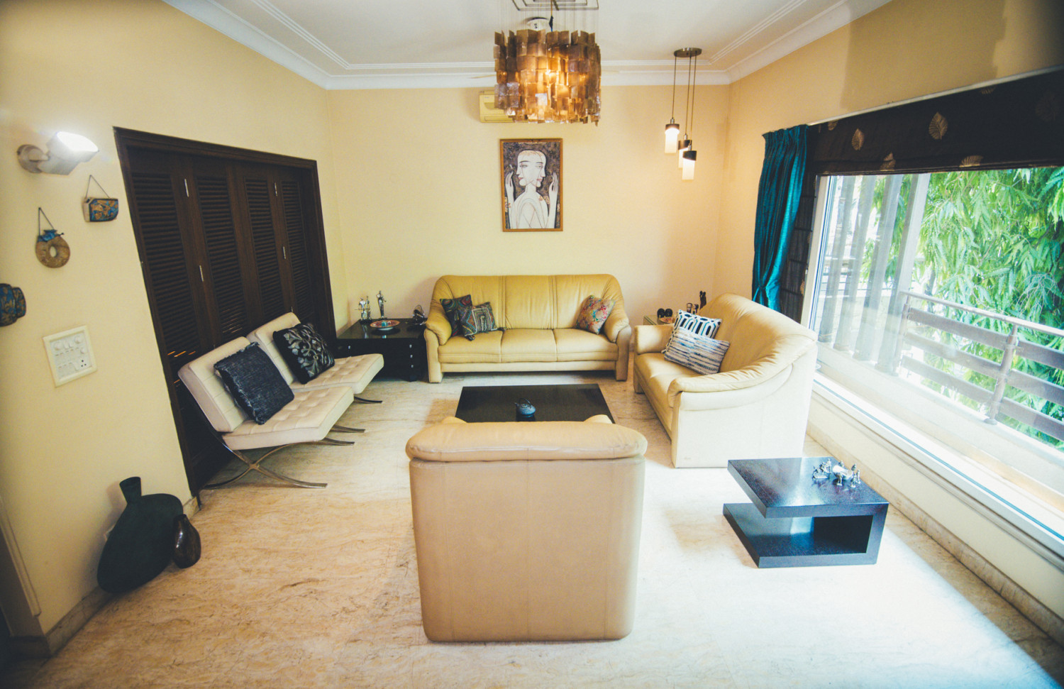 Luxury Apartments in Delhi/ Noida/ Gurgaon