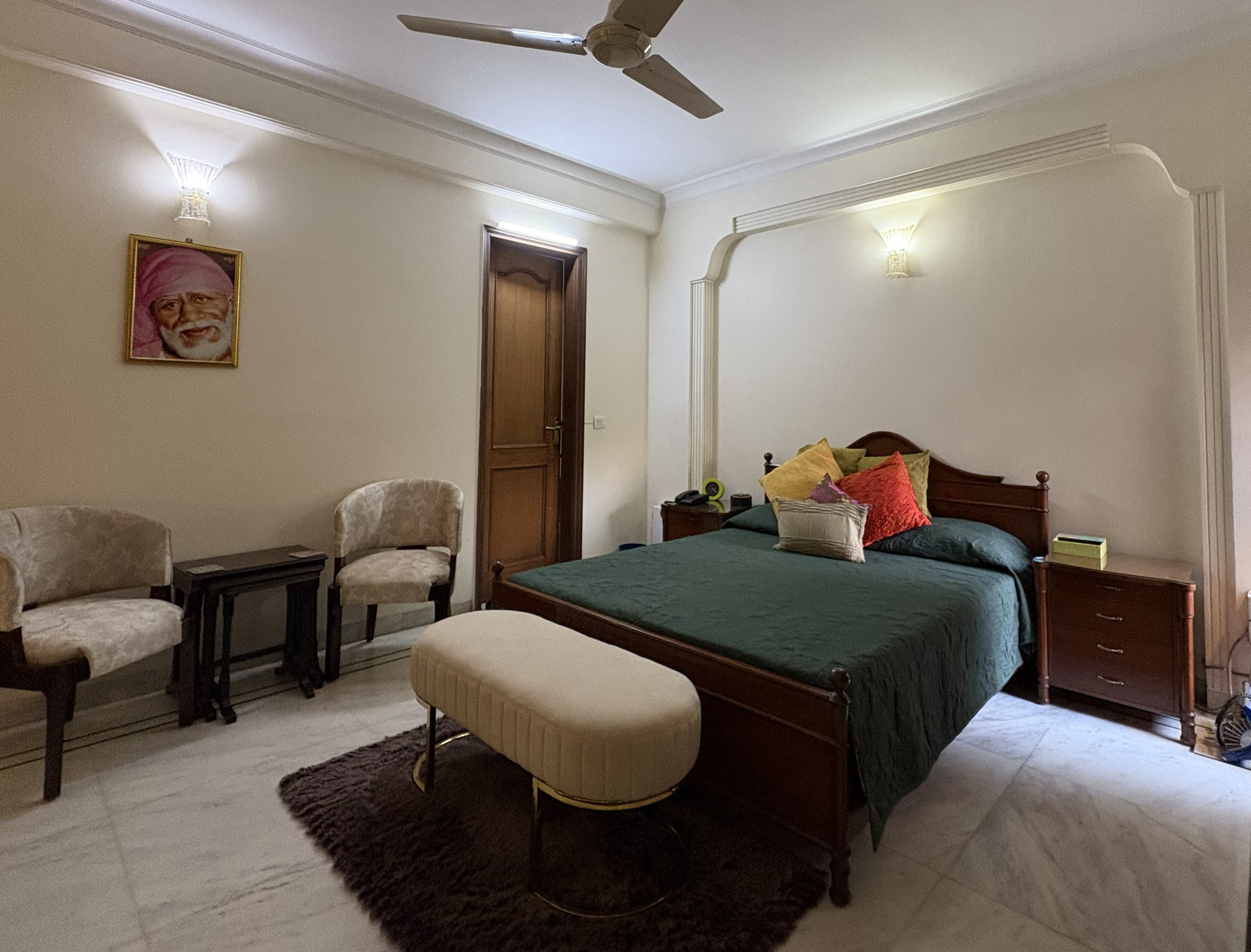 Safdarjung Enclave photo 1
