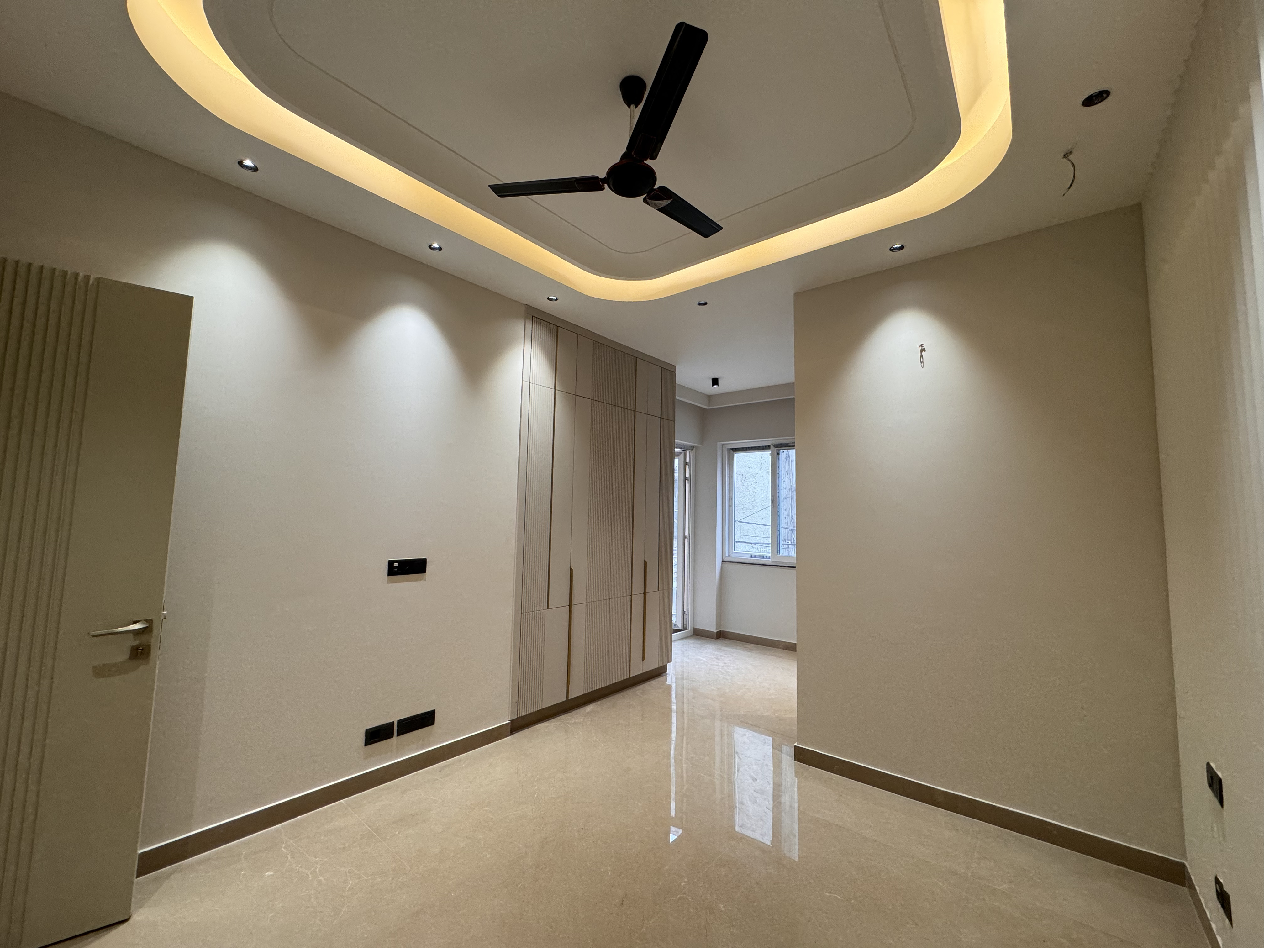 Independent Floor photo 9