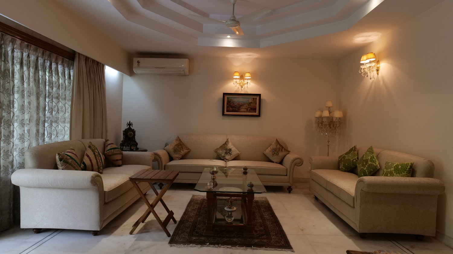 Bungalow in Rajouri Garden photo 2