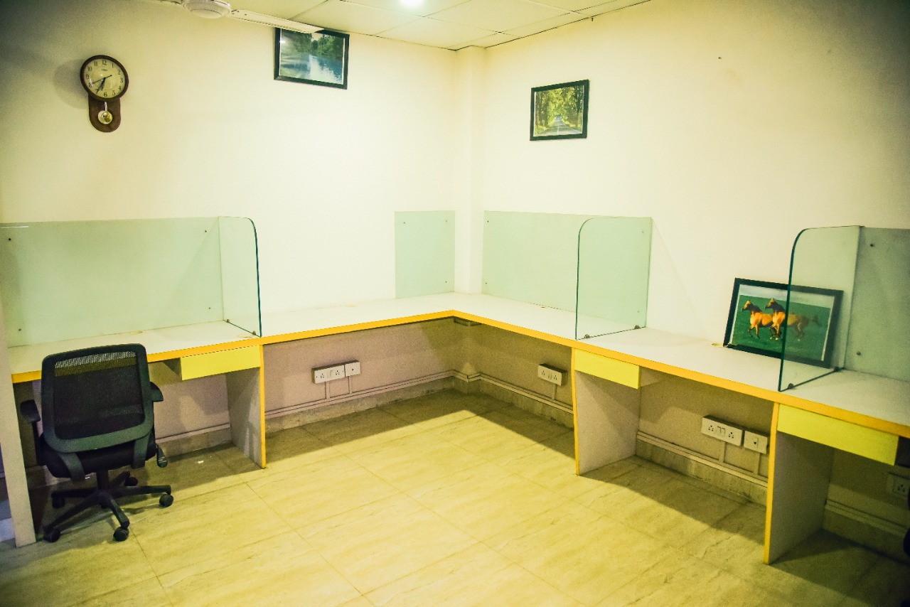 Independent Commercial Building, Adchini Main Road, South Delhi, Delhi-110017 photo 6