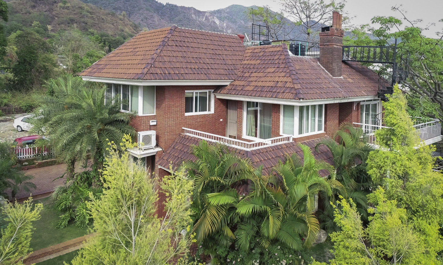 Bungalow In Dehradun, Uttarakhand, India, 248001